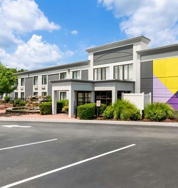 Spark by Hilton Hummelstown Hershey