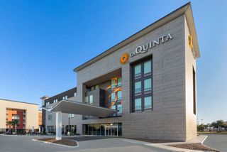 La Quinta Inn & Suites at the RIM