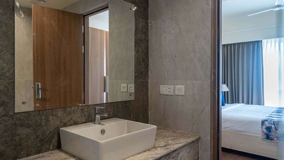 Starlit Suites Newtown Suite