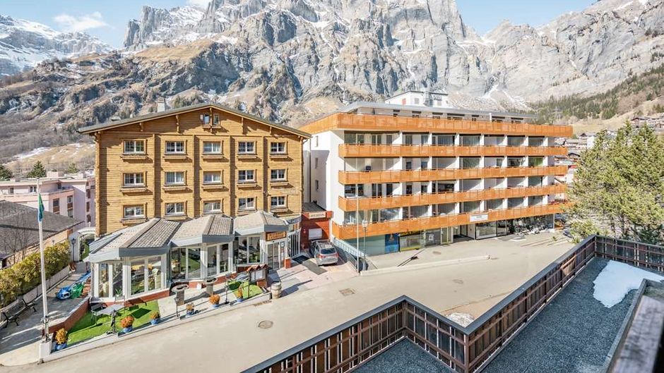 Grichting Hotel Exterior