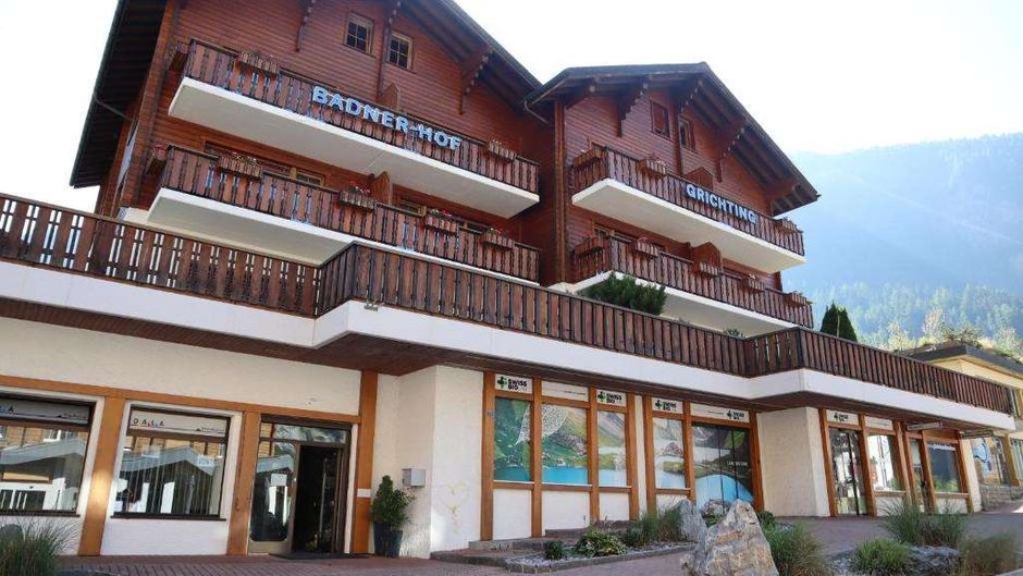 Grichting Hotel Exterior