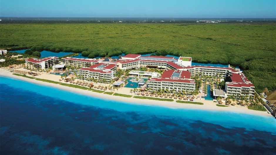 Breathless Riviera Cancun Resort & Spa Exterior