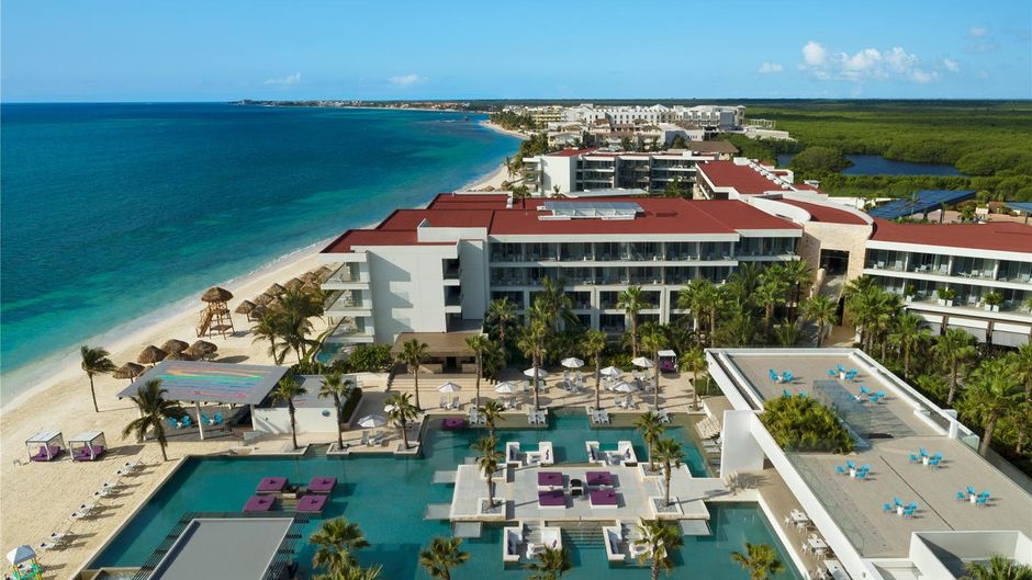 Breathless Riviera Cancun Resort & Spa Exterior