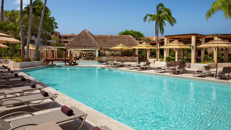 Dreams Puerto Aventuras Resort & Spa Pool