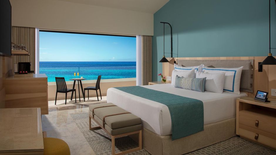 Dreams Puerto Aventuras Resort & Spa Suite