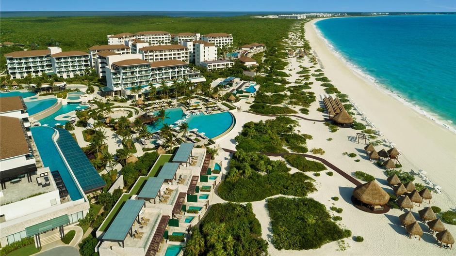 Dreams Playa Mujeres Golf & Spa Resort Exterior