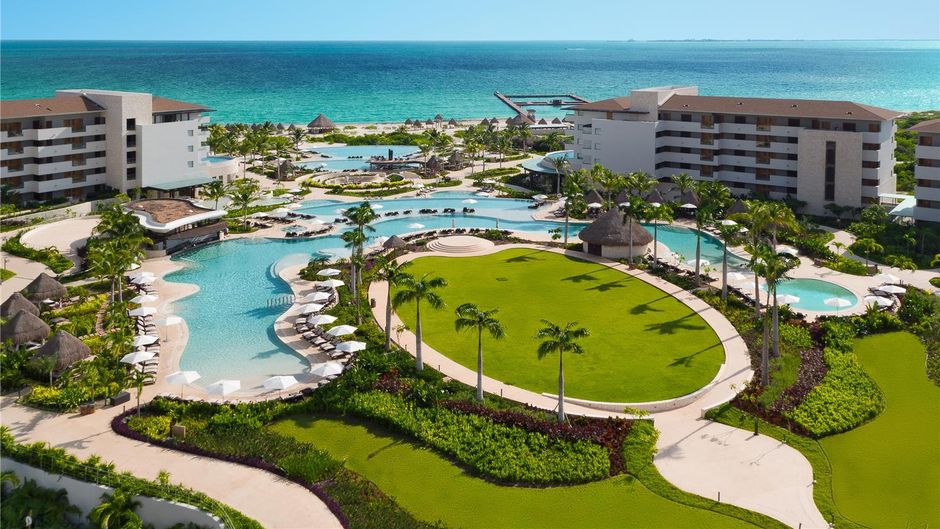 Dreams Playa Mujeres Golf & Spa Resort Pool