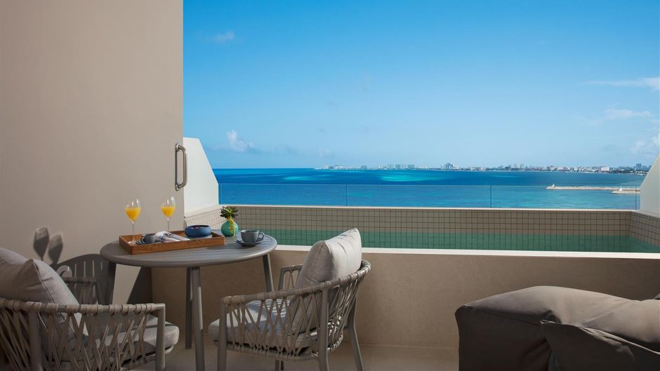 Hyatt Vivid Cancun Room