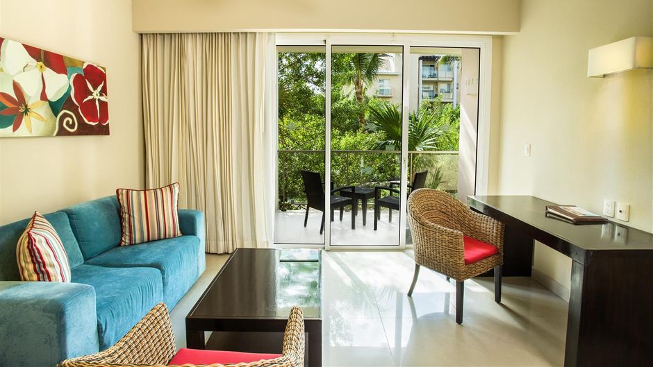 Dreams Jade Resort & Spa Suite
