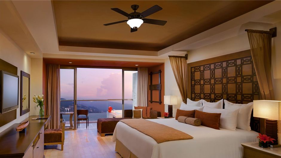 Dreams Vallarta Bay Resort & Spa Suite