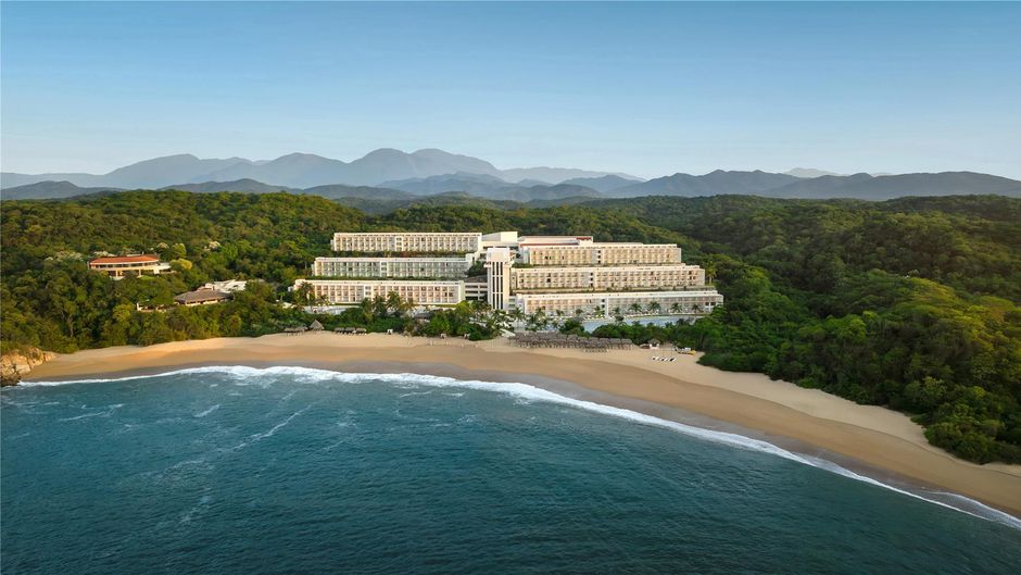 Secrets Huatulco Resort & Spa Exterior