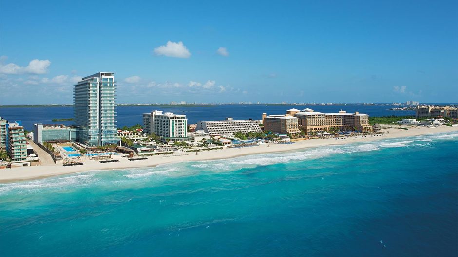 Secrets The Vine Cancun Exterior