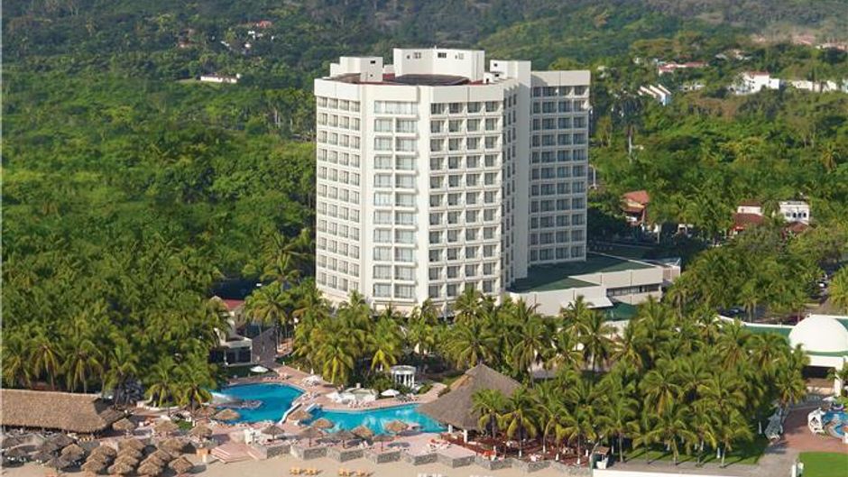 Sunscape Dorado Pacifico Ixtapa Beach