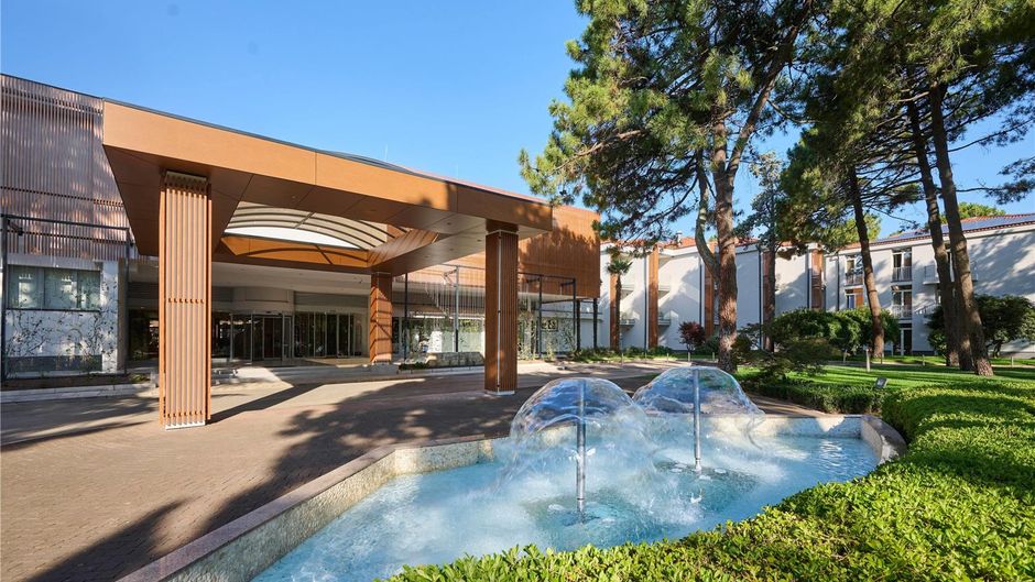 Melia Coral Exterior