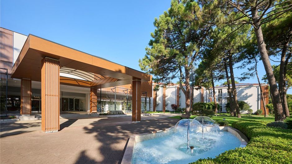 Melia Coral Exterior