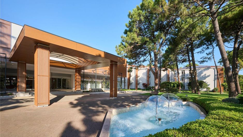 Melia Coral Exterior