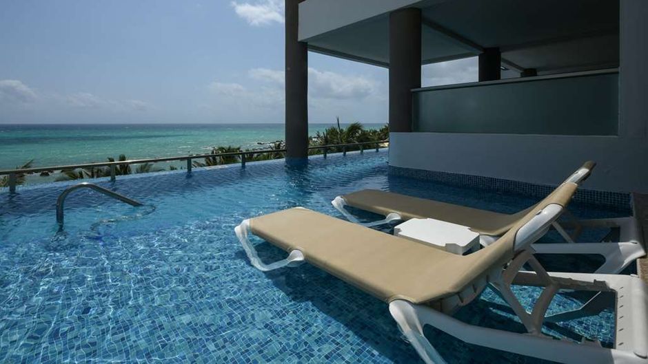 Generations Riviera Maya Suite