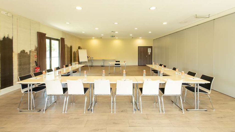 Golden Tulip Hotel Avignon Le Paradou Meeting