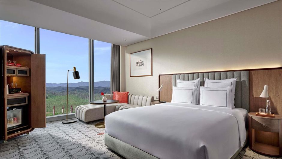 Swissotel Nusantara Room