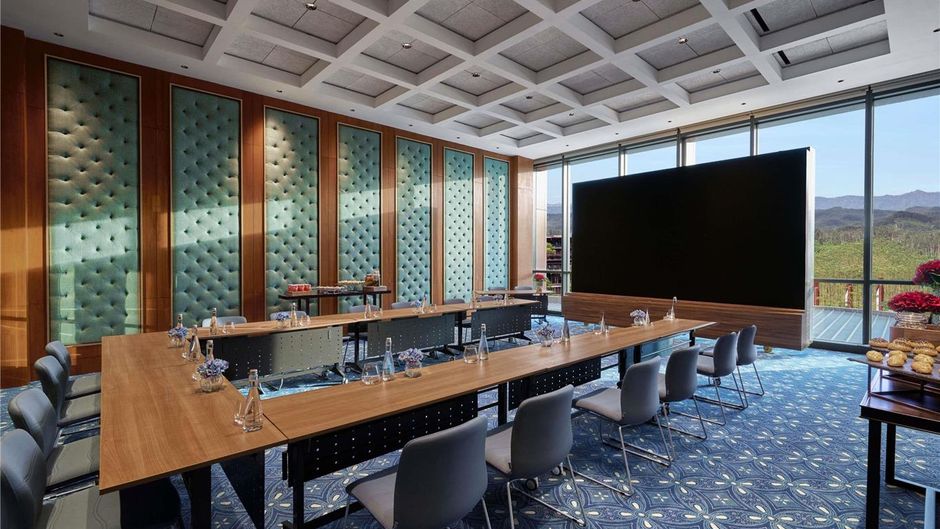 Swissotel Nusantara Meeting