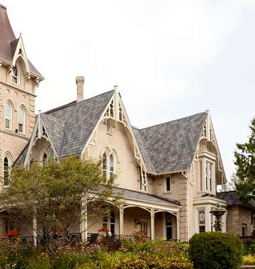 Elm Hurst Inn & Spa