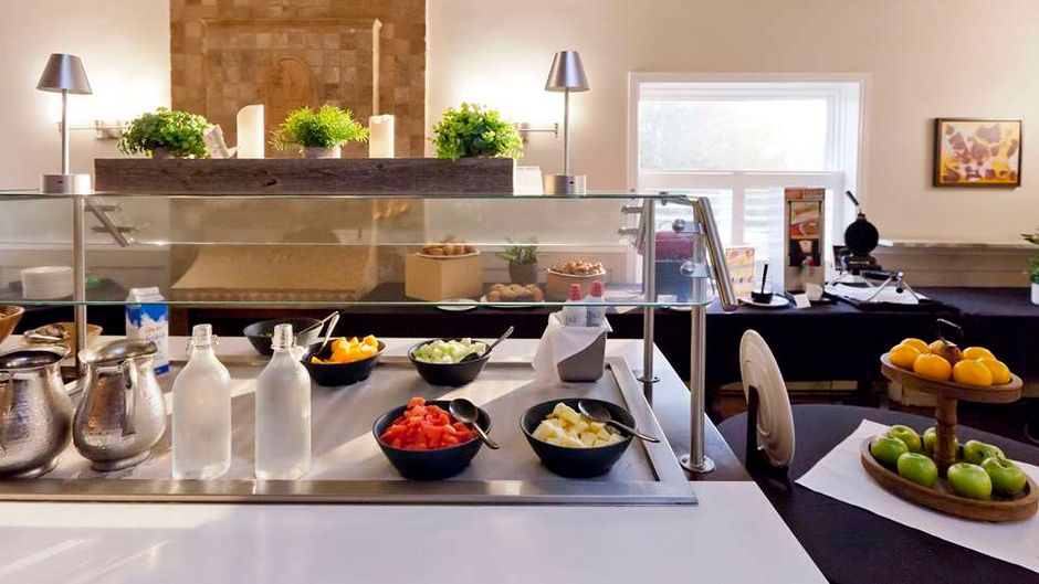 Elm Hurst Inn & Spa Restaurant