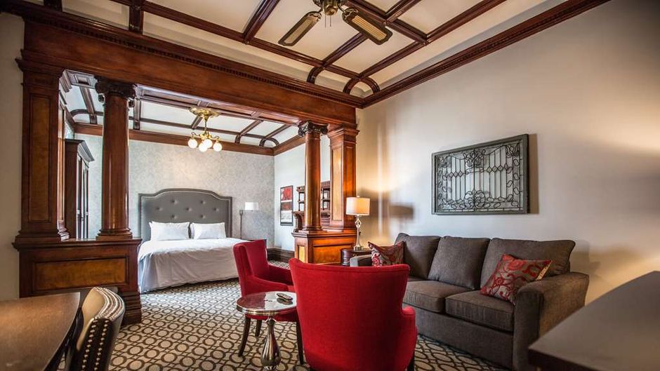 Idlewyld Inn & Spa Suite
