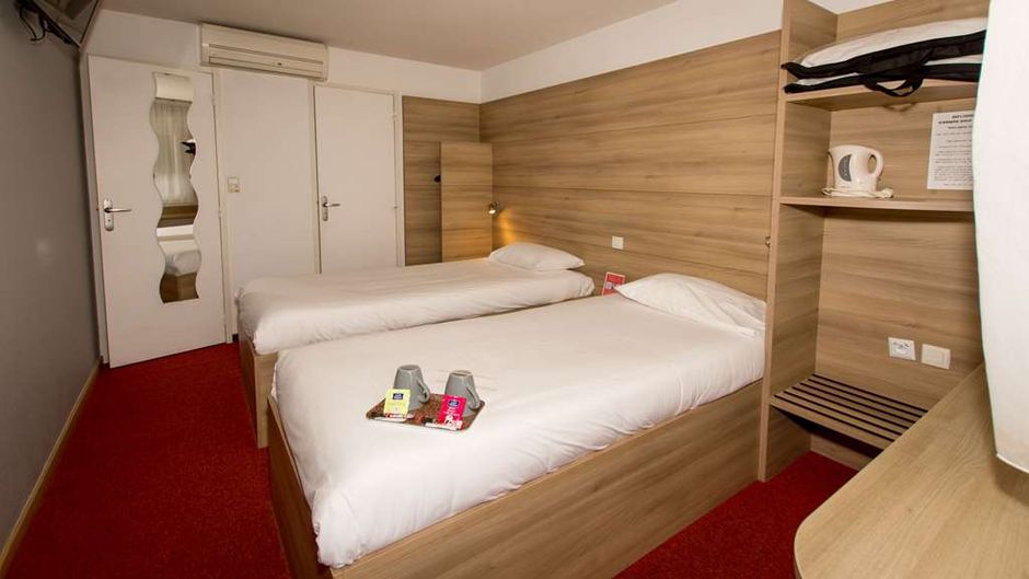 SoLodge Niort La Creche Room