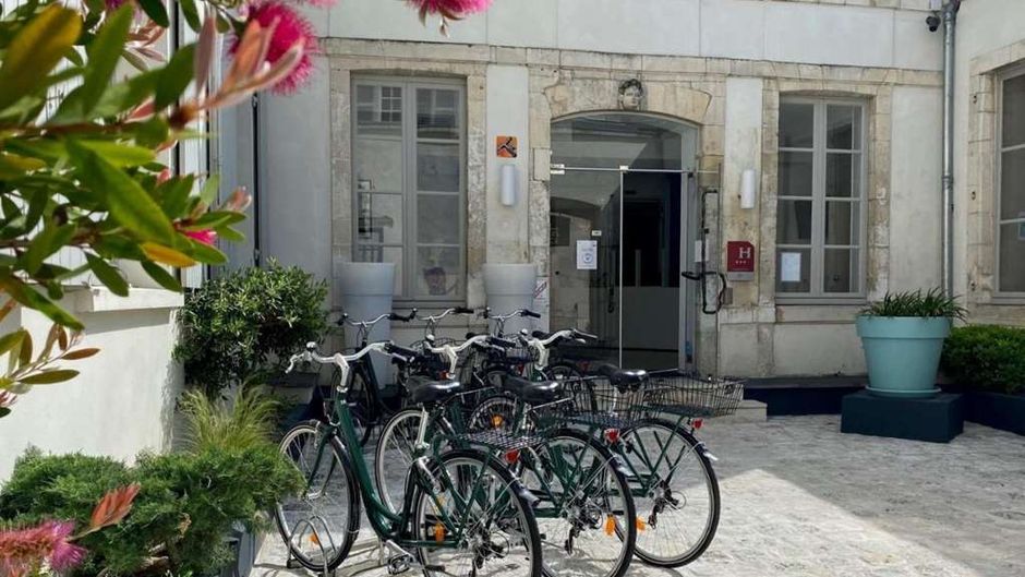 Hotel Francois 1er Exterior