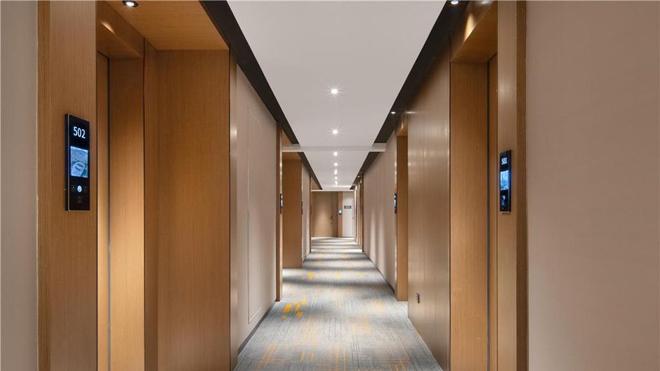 Hampton Inn Shenyang Railway Station Lobby
