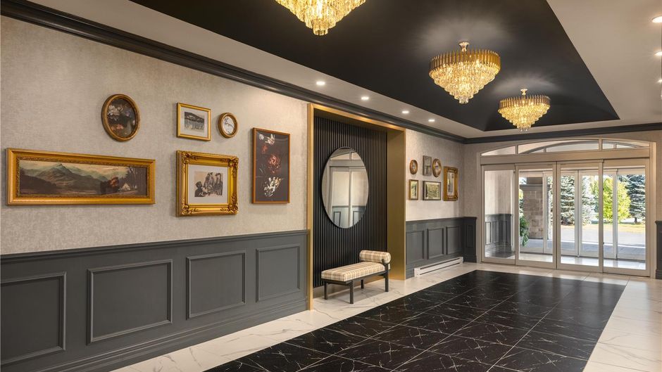 Hotel Vallea Bromont Lobby
