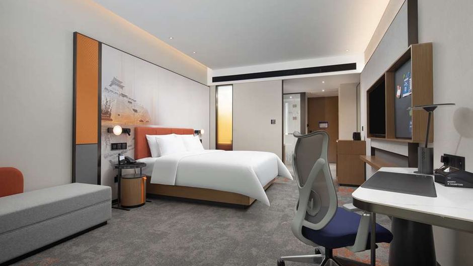 Hampton Jinan Railway Station Room