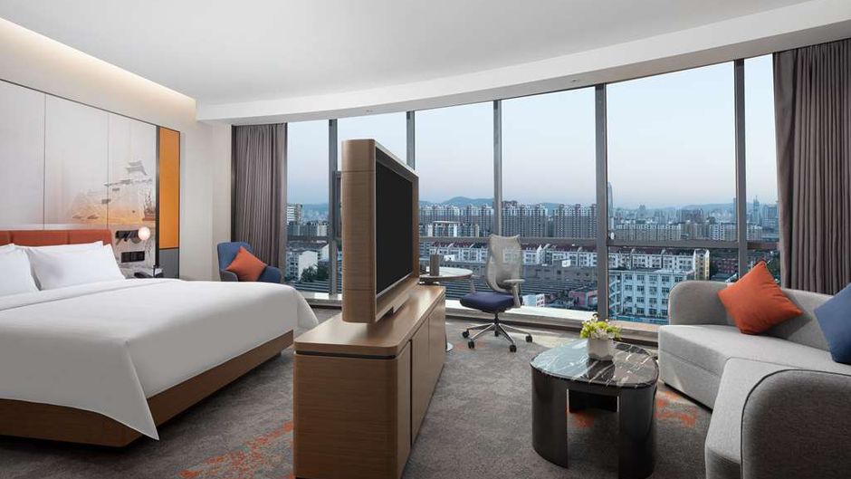 Hampton Jinan Railway Station Room