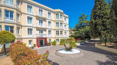 Hotel Carlton