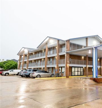 Days Inn & Suites Bossier City