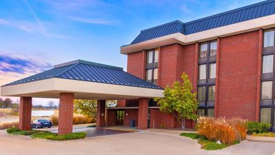 Heritage Inn & Suites St Louis Fenton