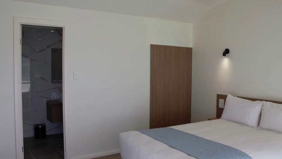 Bayside Inn Room