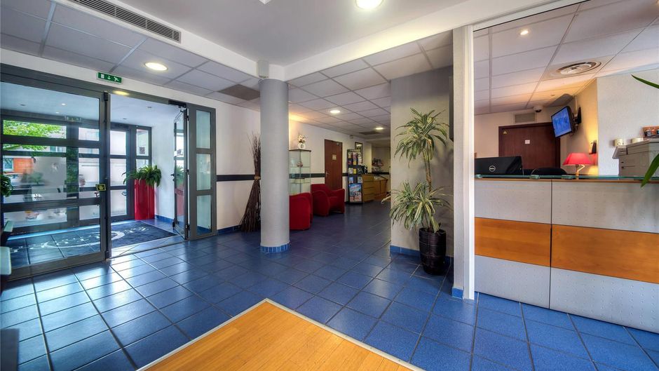 Comfort Aparthotel Saint-Nazaire Lobby