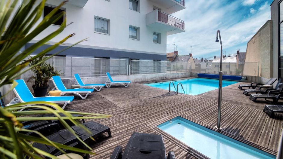 Comfort Aparthotel Saint-Nazaire Pool