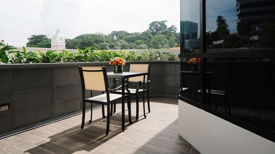 Grand Park City Hall Suite