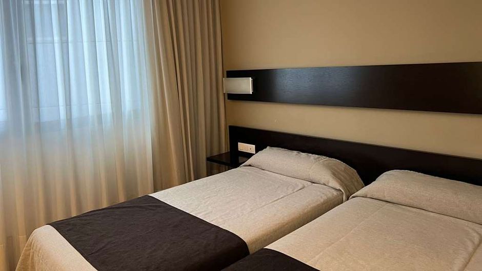 Hotel Cross Elorz Room