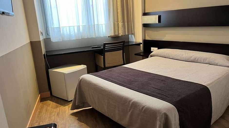 Hotel Cross Elorz Room