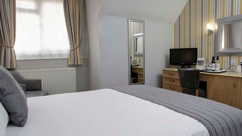 Best Western Reading Calcot Hotel Room