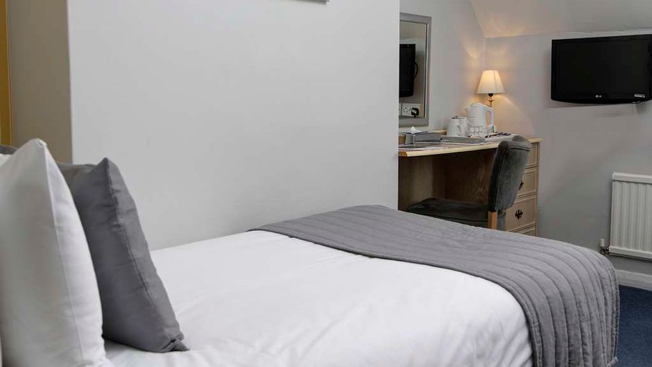 Best Western Reading Calcot Hotel Room