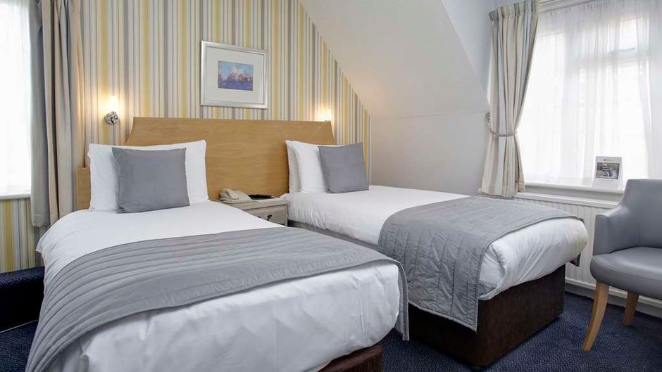 Best Western Reading Calcot Hotel Room