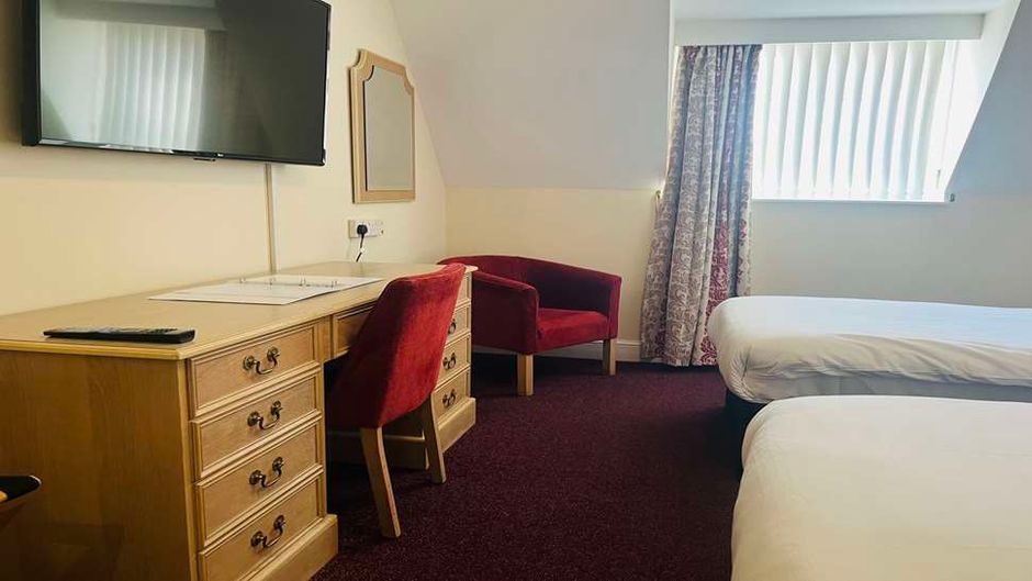 Best Western Reading Calcot Hotel Room