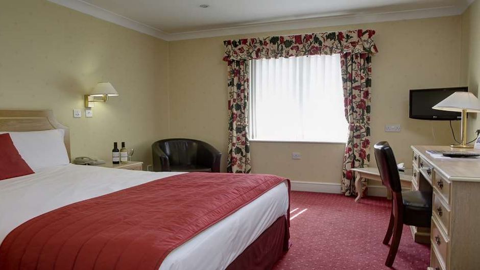 Best Western Reading Calcot Hotel Room