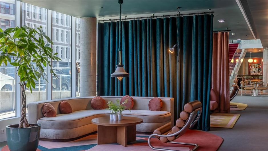 Porto Curio Collection Lobby