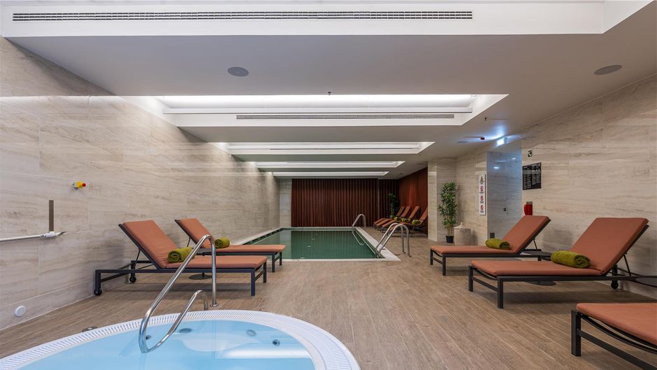 Porto Curio Collection Pool