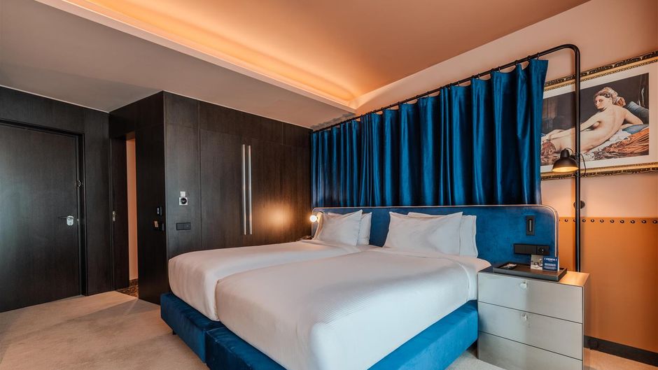 Porto Curio Collection Room